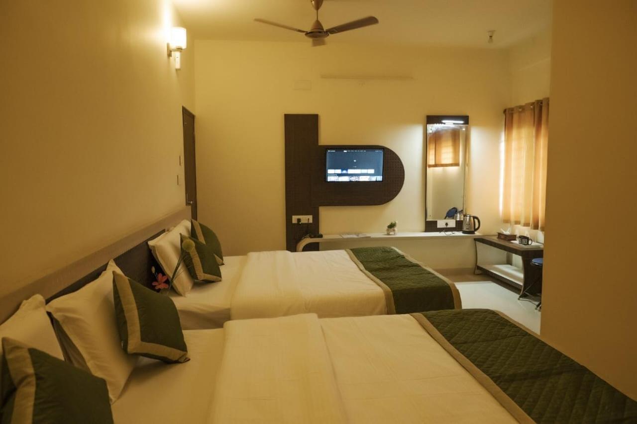 Joldal Residency Hotel Chikmagalur Luaran gambar